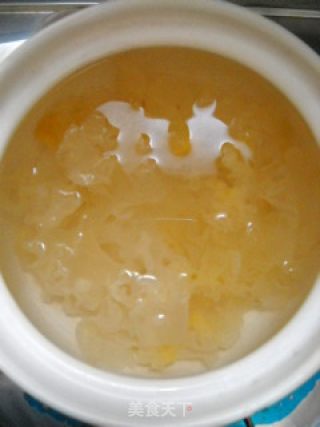 Stewed Tremella with Rock Sugar and Sydney recipe