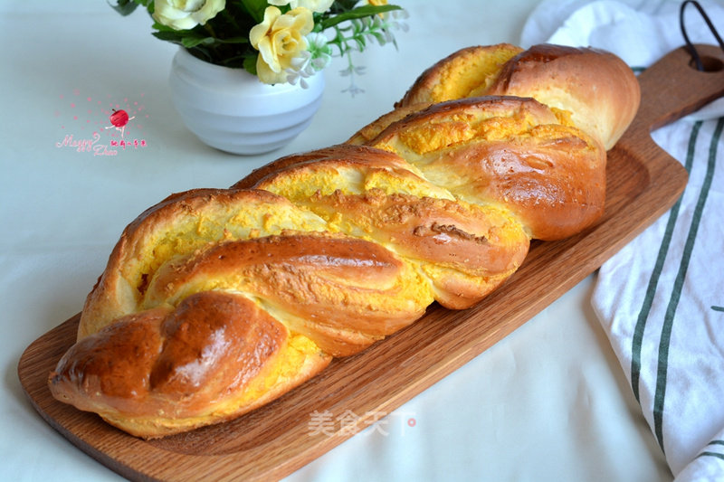 #aca烤明星大赛#carrot Cheese Twist Bread recipe