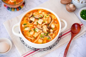 Concentrated Tomato, Mushroom and Tofu Soup recipe