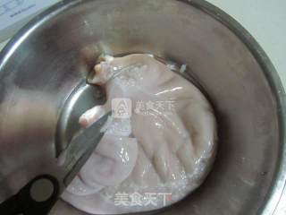 Belly Sliced Fungus and Peanut Soup recipe