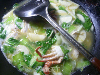 Chinese Cabbage and White Flower Crab Soup recipe