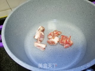 Apple Series 9: Apple Spare Ribs Seaweed Soup recipe