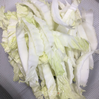 Stir-fried Chinese Cabbage with Oil Dregs recipe