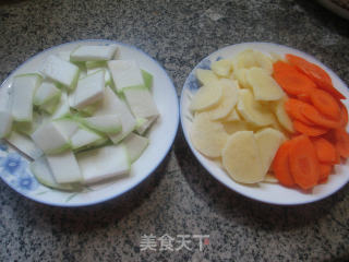 Stir-fried Puquat with Carrots and Potato recipe