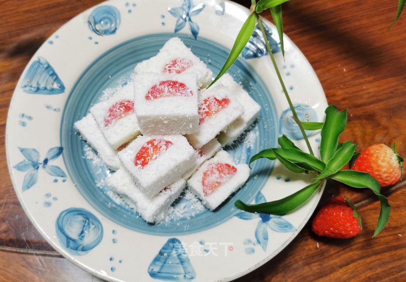 Strawberry Coconut Milk Small Party recipe