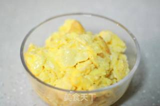 Scrambled Eggs with Loofah recipe