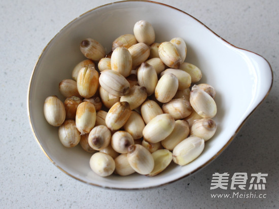 Braised Pork with Lotus Seeds recipe