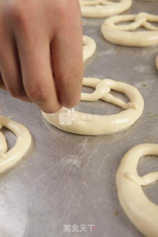 German Lye Bread recipe