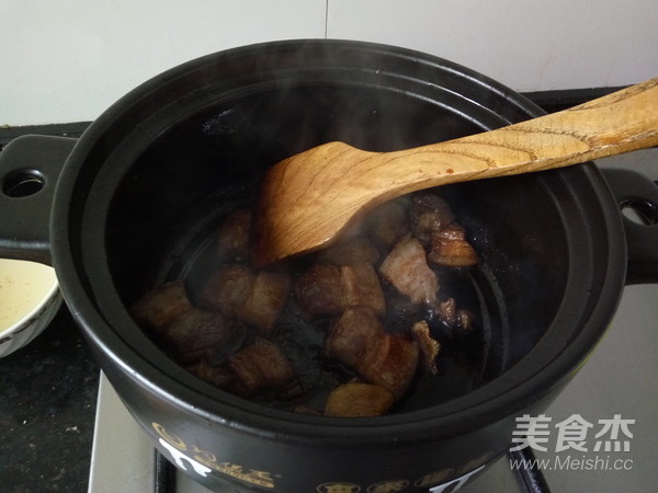 Braised Pork with Seaweed Stew recipe