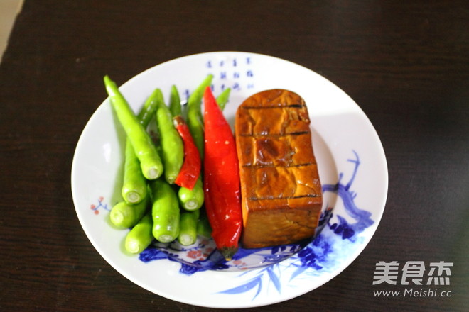 Super Fried Bean Curd with Chili recipe