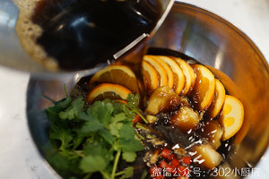 Orange-flavored Duck Tongue <302 Small Kitchen> recipe