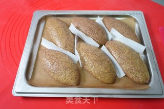 Black Whole Wheat Meal Buns recipe