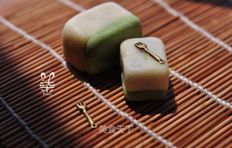 Mahjong Purple Sweet Potato Snowy Mooncake recipe