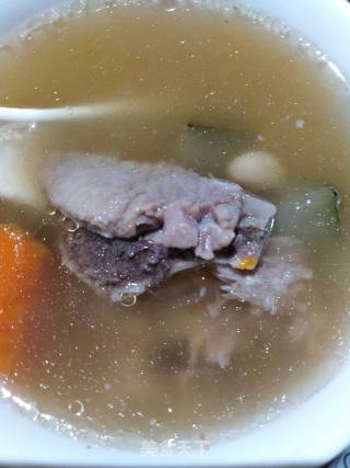 Soybean and Winter Melon Fan Bone Soup recipe