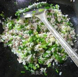 Fried Rice with Parsley Minced Beef recipe