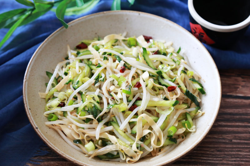 Cucumber Dried Tofu Mixed with Bean Sprouts recipe