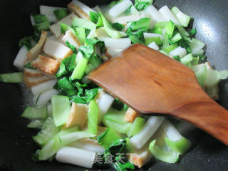 Stir-fried Rice Cake with Fish, Tofu and Vegetables recipe