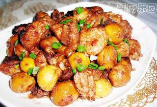 Nutritional and Nourishing Food for Autumn and Winter-chestnut Roast Chicken recipe