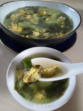 Cucumber Seaweed Egg Soup recipe