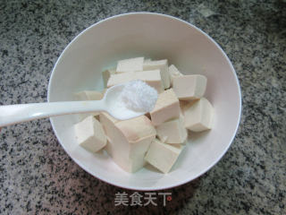 Spicy Sausage Steamed Tofu recipe