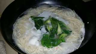 Noodle Soup with Egg Meat Sauce recipe