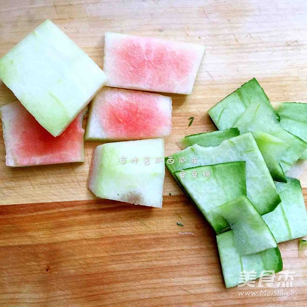 Cold Bitter Gourd Watermelon Peel recipe