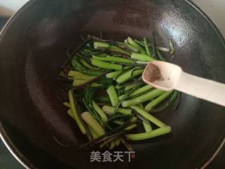 Stir-fried Red Cabbage Moss recipe