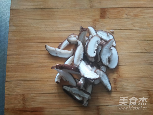 Soy Bean Sprouts and Fried Shiitake Mushroom Slices recipe