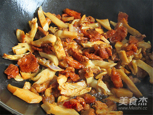 Braised Pork with Dried Bamboo Shoots recipe