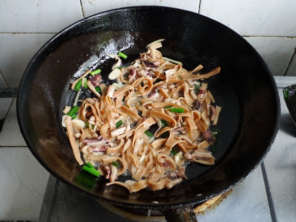 Snake Gourd Fried Squid recipe