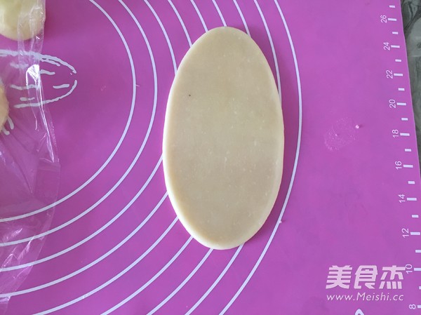 Fresh Meat and Mustard Moon Cakes recipe