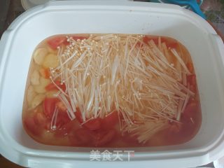 Tomato Golden Needle Tofu Soup recipe