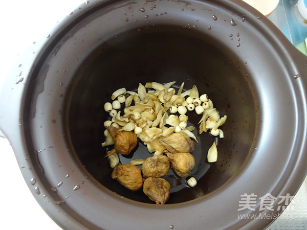 Fig Lily Lotus Seed Syrup recipe