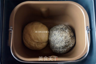 Black Sesame Two-color Steamed Bun recipe