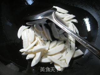 Stir-fried Rice White with Tofu in Garlic Stalk Oil recipe