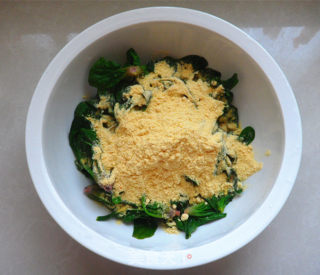 Steamed Spinach with Coarse Grains recipe