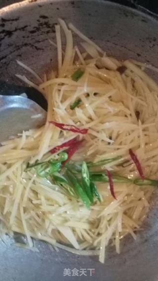 "quick Hand Stir-fry" Vegetarian Fried Potato Shreds recipe