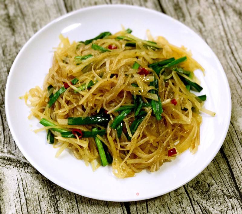 Stir-fried Vermicelli with Potato Shreds recipe