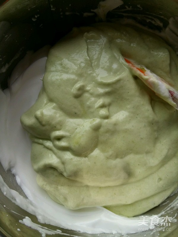 Spinach Chiffon Cake recipe