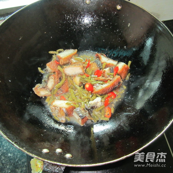 Stir-fried Cured Fish with Capers recipe