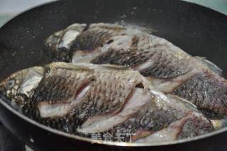 Olive Crucian Carp Soup recipe