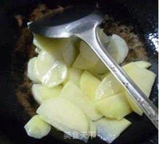 Fried Potatoes with Lettuce recipe