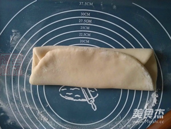 Red Bean Paste and White Crust Mooncakes recipe