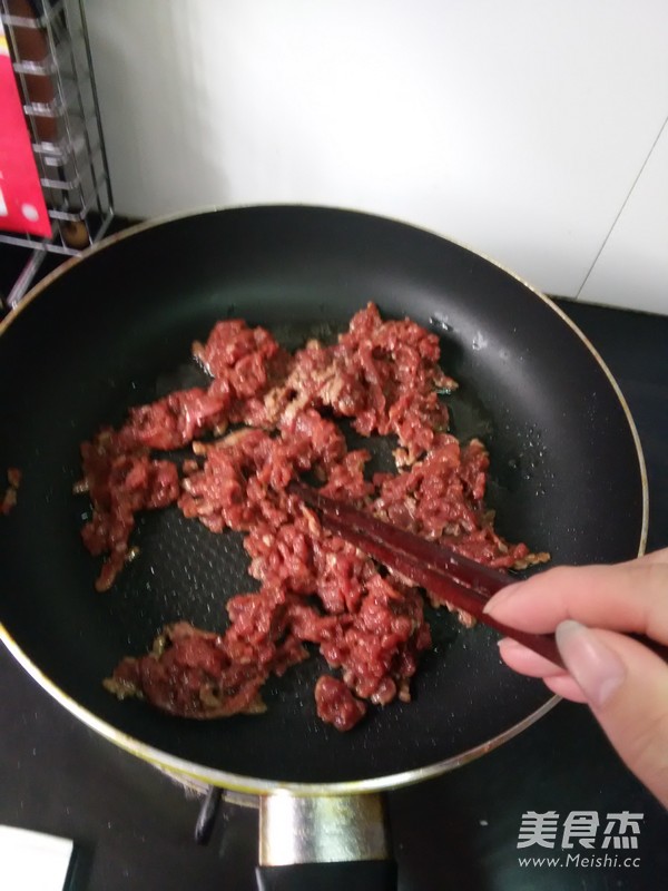 Celery Stir-fried Beef recipe