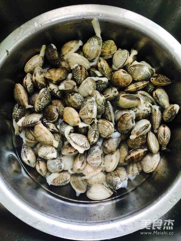 Stir-fried Clams recipe