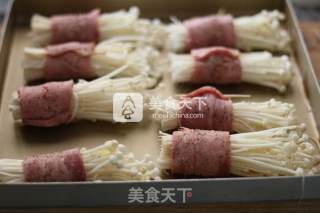 Bacon Roll with Enoki Mushroom recipe