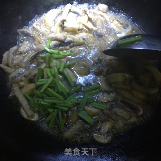 #信之美# Stir-fried Mushrooms with Shredded Pork recipe