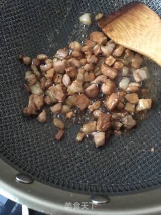 Stir-fried Capers with Diced Pork recipe