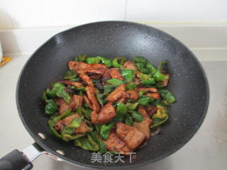 #trust之美#green Pepper Twice Cooked Pork recipe