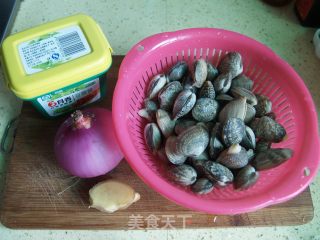 A Good Partner with Wine-popped Clams in Sauce recipe